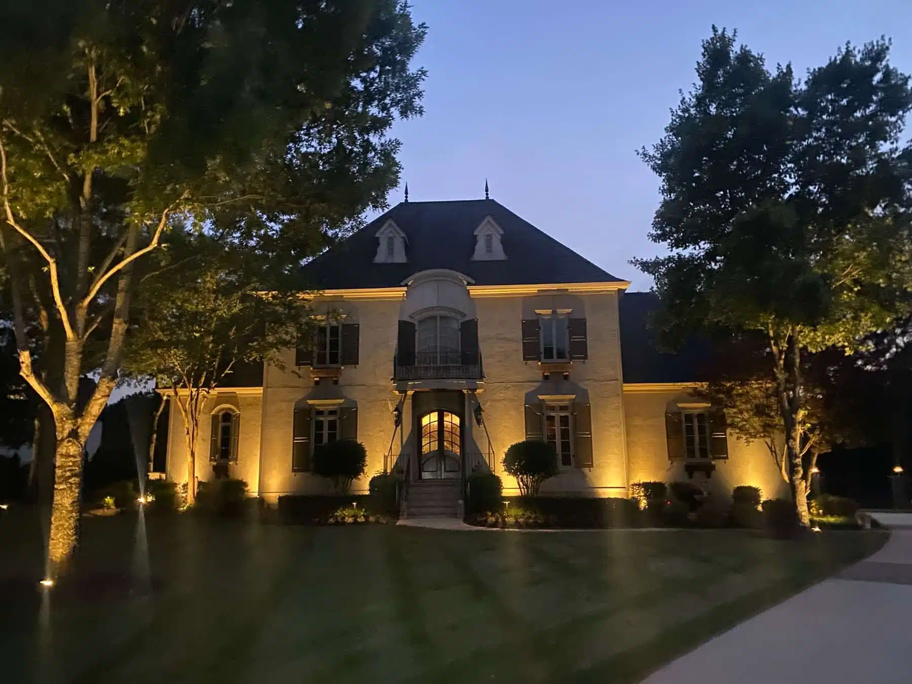 Front of home lighting in Charlotte, NC. Outdoor lighting systems.